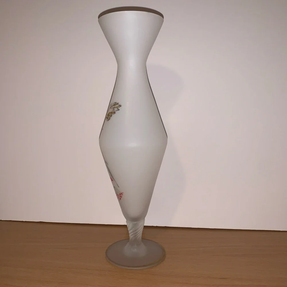 Frosted White Satin Bird & Flower Vase Made in Italy Norleans Vintage 10